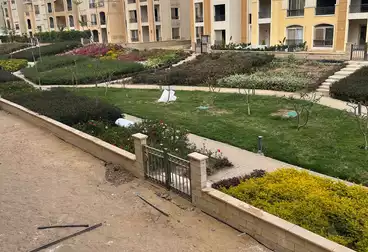 شقق للبيع - 3 غرف - بالدور 1