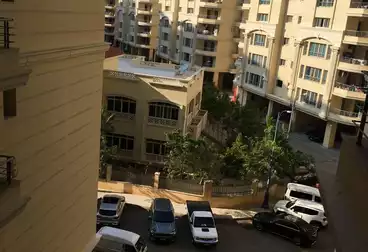 Apartments For sale - 4 rooms - floor 6