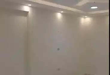 Apartments For sale - 2 rooms - floor 4