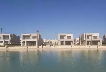 شاليه بحديقة للبيع - 2 غرف - بالدور 0
