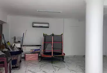 شقق للإيجار - 1 غرف - بالدور 0