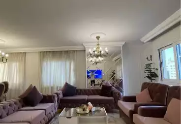 Furnished Apartment For sale - 3 rooms - floor 7