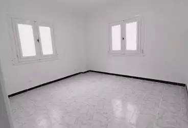Apartment with Garden For sale - 2 rooms - floor 6