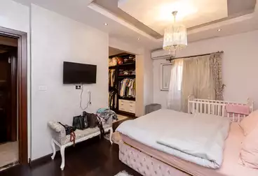 Apartments For sale - 3 rooms - floor 4