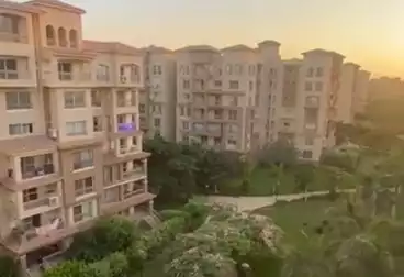 Furnished Apartment For rent - 3 rooms - floor 5