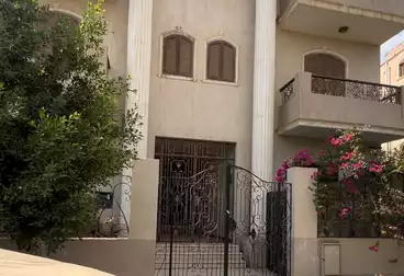 Apartment with Garden For sale - 3 rooms - floor 0