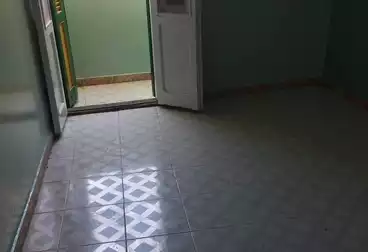 House / Home For sale - 4 rooms