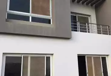 Villas For sale - 4 rooms