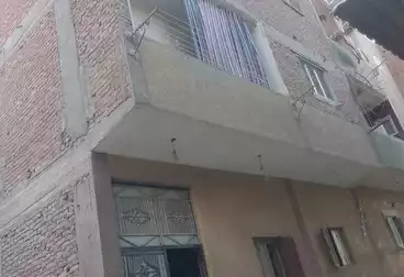 House / Home For sale - 8 rooms