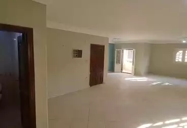 Apartments For sale - 3 rooms - floor 1