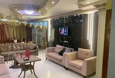 Furnished Apartment For rent - 4 rooms - floor 4