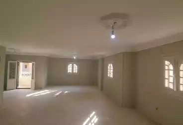 شقق للبيع - 3 غرف - بالدور 1