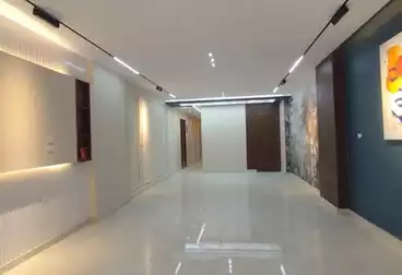 Apartments For sale - 3 rooms - floor 8