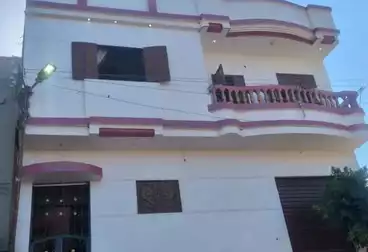 House / Home For sale - 3 rooms