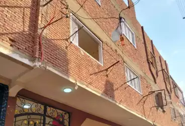 House / Home For sale - 9 rooms