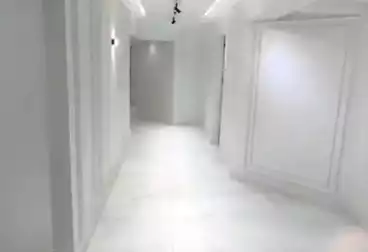 Apartments For sale - 3 rooms - floor 6