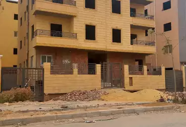 Apartments For sale - 4 rooms - floor 1
