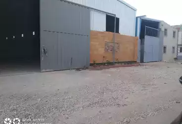 مصنع للإيجار