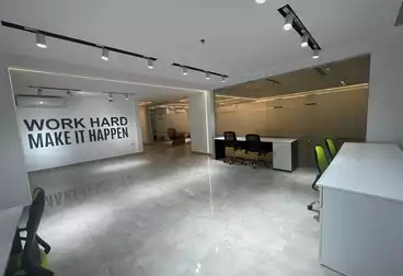 Administrative For rent - 5 rooms - floor 2