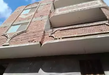House / Home For sale - 8 rooms