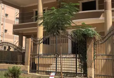 Villas For sale - 11 rooms