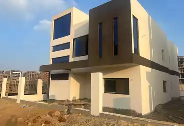 Villas For sale - 8 rooms - floor 0