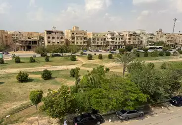 دوبلكس بحديقة للبيع - 6 غرف - بالدور 0