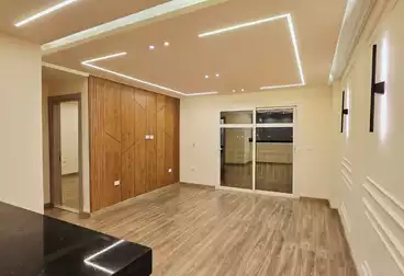 Apartments For sale - 2 rooms - floor 4