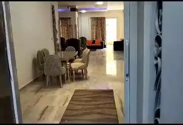 شقق مفروشة للبيع - 3 غرف - بالدور 1