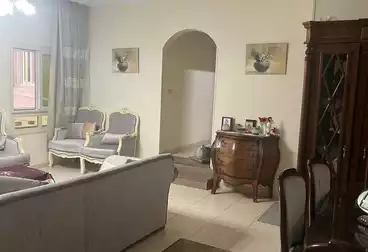 شقق للبيع - 3 غرف - بالدور 0