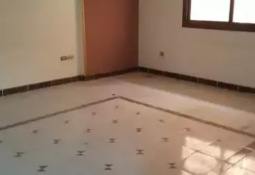 شقق للإيجار - 3 غرف - بالدور 0