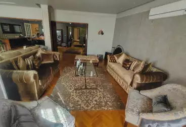 Furnished Apartment For sale - 3 rooms - floor 7