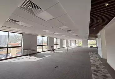 Administrative For rent - 12 rooms - floor 4