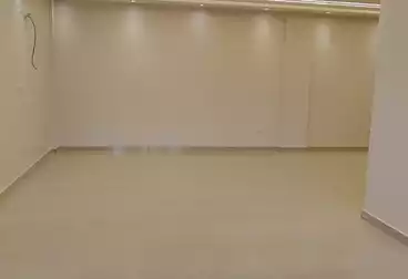 Apartments For sale - 3 rooms - floor 1