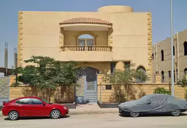 Villas For sale - 8 rooms