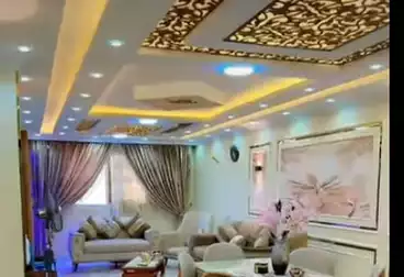 Furnished Apartment For sale - 3 rooms - floor 13