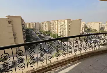 Apartments For sale - 3 rooms - floor 5