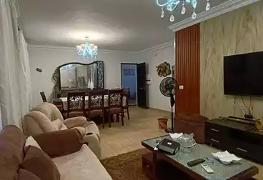شقق للإيجار - 2 غرف - بالدور 0