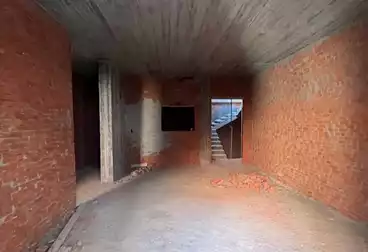Apartments For sale - 3 rooms - floor 1