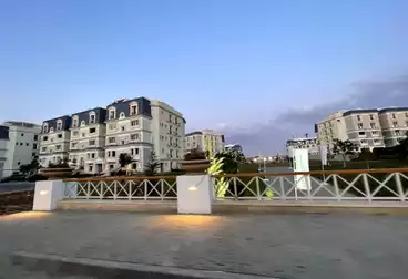 بنتهاوس للبيع - 2 غرف - بالدور 0