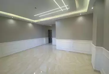 Apartments For sale - 3 rooms - floor 1