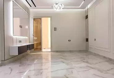 Apartment with Garden For sale - 2 rooms - floor 0