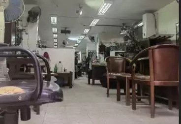 Showroom For sale
