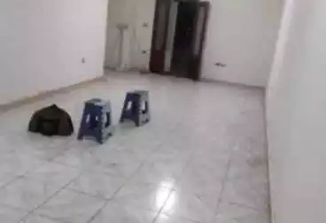 Apartments For sale - 2 rooms - floor 4