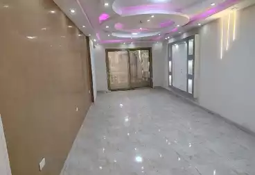 شقق للبيع - 3 غرف - بالدور 8