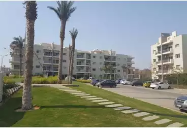 شقق مفروشة للبيع - 3 غرف - بالدور 2