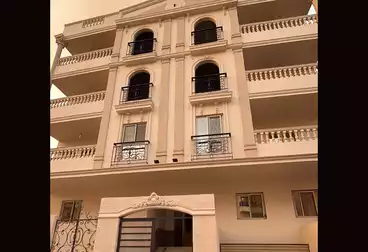 Apartment with Garden For sale - 3 rooms - floor 0