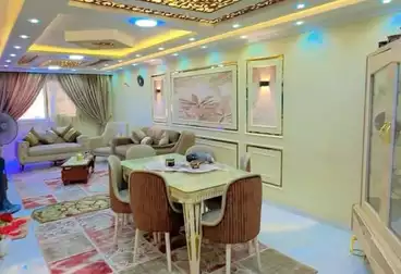 Furnished Apartment For sale - 3 rooms - floor 13