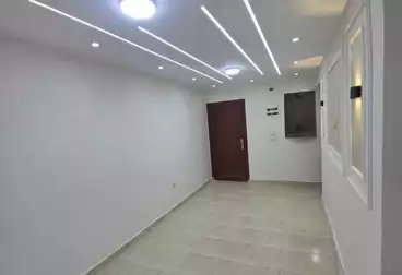 Apartments For sale - 2 rooms - floor 8