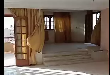 Apartments For sale - 4 rooms - floor 5